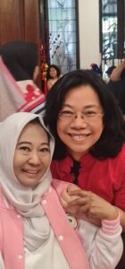 Di balik sajian lezat yang dinikmati jajaran pengurus Wanita Persahi di Rahayu Kitchen, Senopati, terdapat sosok Ibu Henny Rahayu Witdarmono yang percaya bahwa makanan adalah jembatan terbaik untuk merawat silaturahmi.