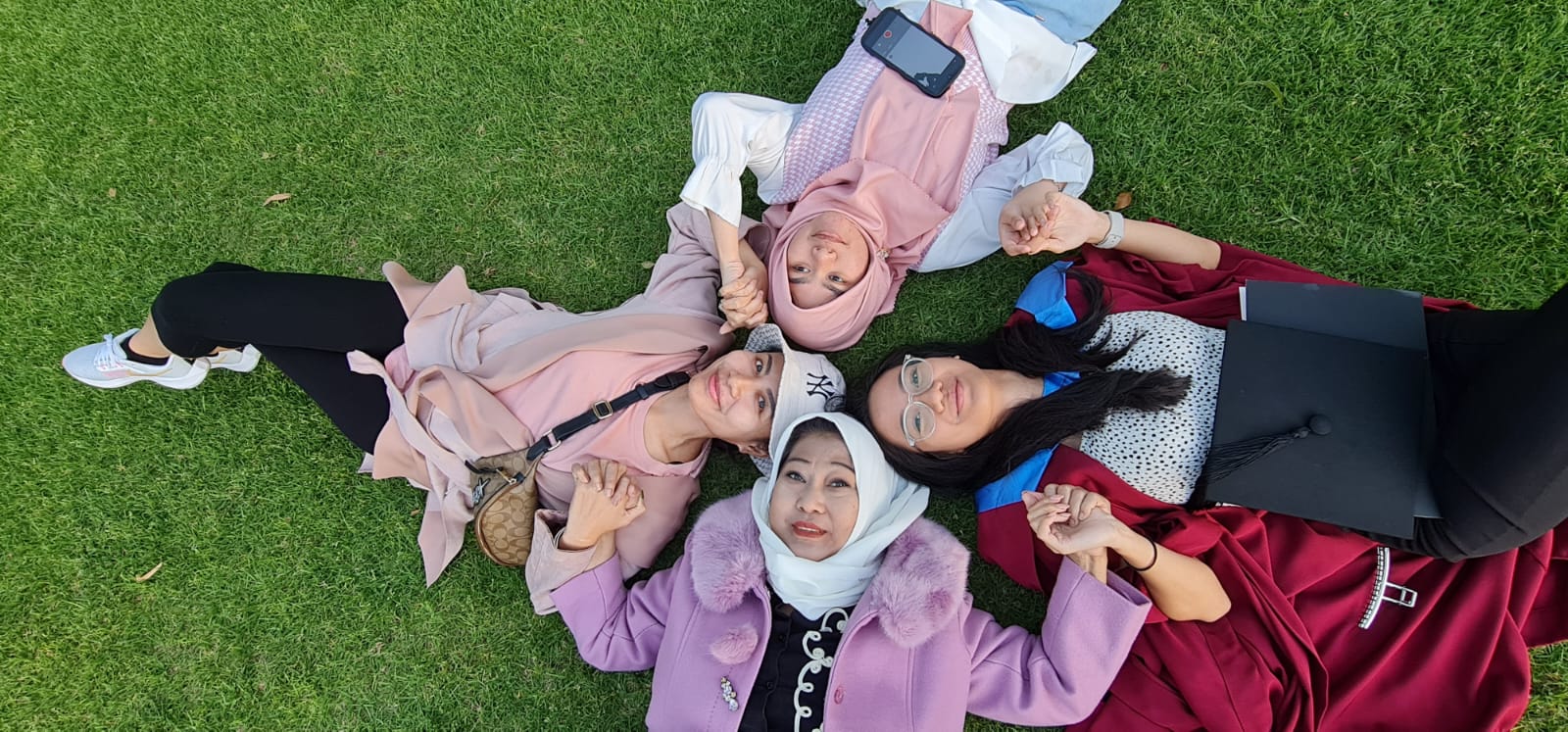 Perayaan Double Degree Ni Putu Kalingga Dhamantra di Murdoch University Perth