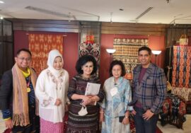 Dialog Nasional “Tenun Goes to UNESCO” oleh