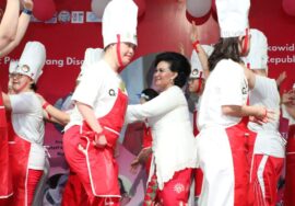 Meriahkan HUT RI ke-78, IKAWATI dan PERSAHI Berdayakan 