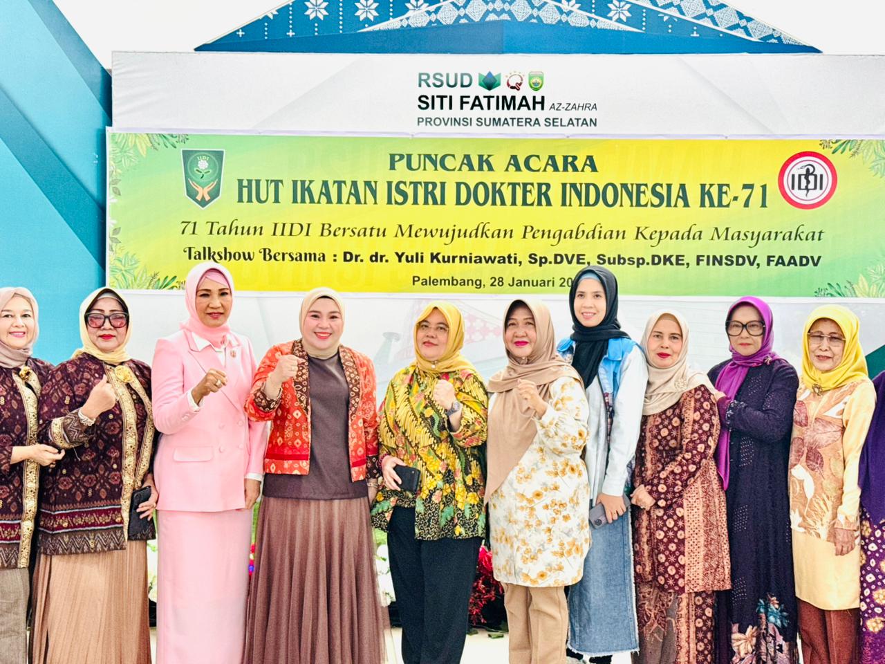 Pererat Silaturahmi Lintas Profesi, Wanita Persahi Sums