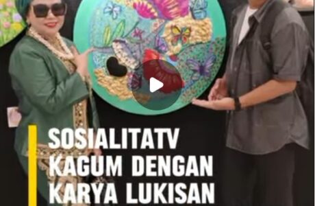 Melly Kemala Winta, Bendahara Umum Wanita Persahi & pelukis senior, tampilkan karya elegan di Pameran Seni "Circles, Rounds, Spheres" Jakarta.